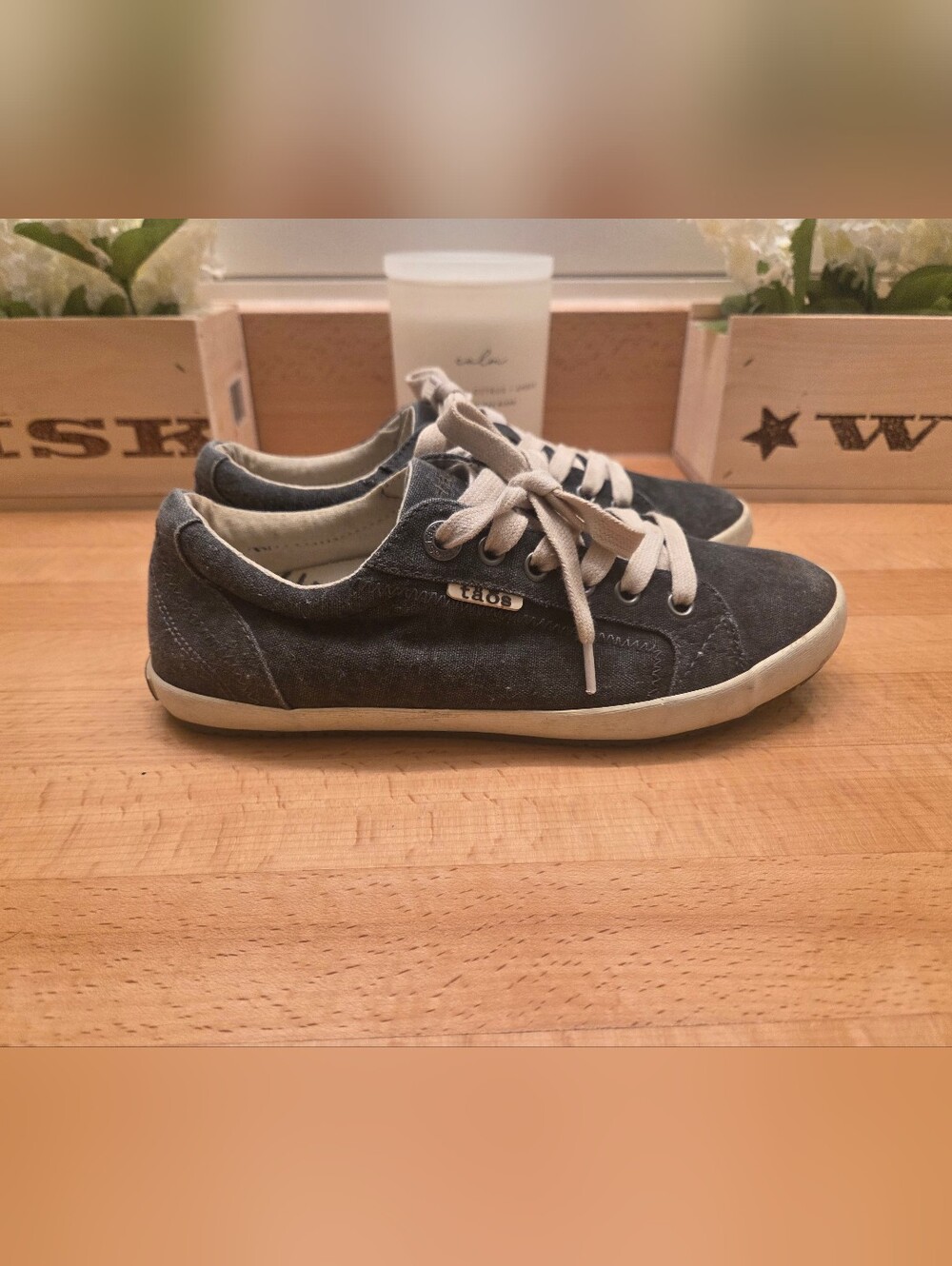 Taos Footwear Star Women's Low-Top Sneakers Charcoal Wash Canvas Size 7